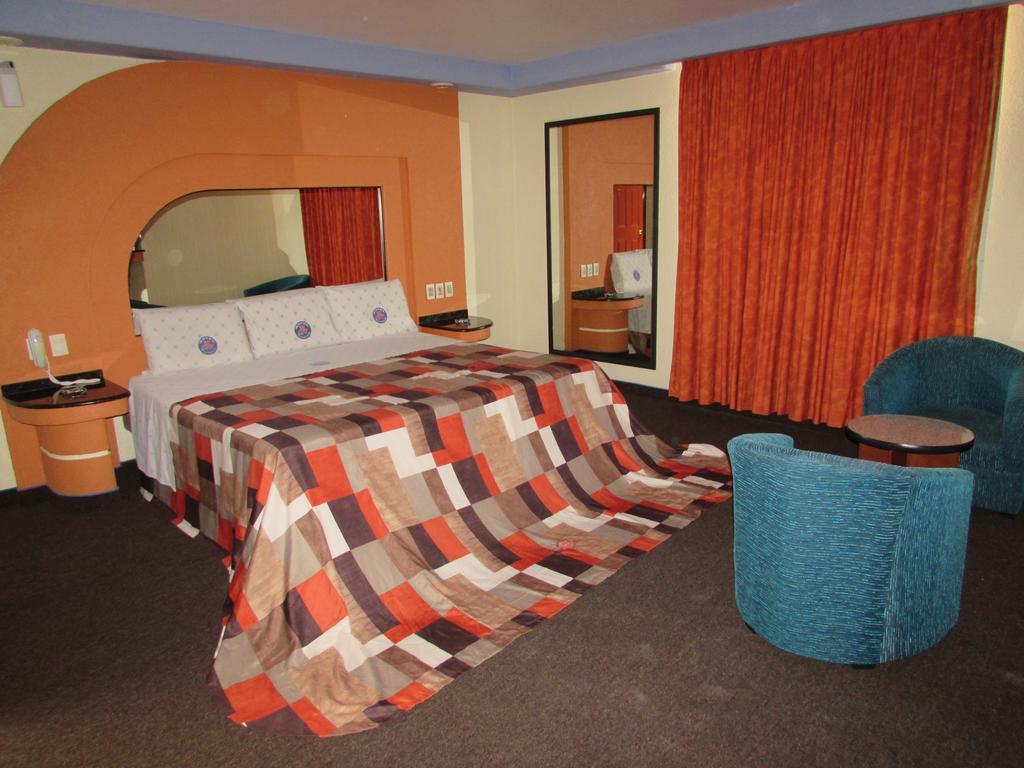 Motel Gran Vallarta (Adults Only) Celaya  Eksteriør bilde