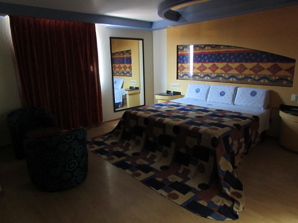 Motel Gran Vallarta (Adults Only) Celaya  Eksteriør bilde